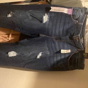 Mid Rise Ankle Jeans
